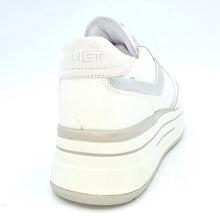 Carica l'immagine nel visualizzatore di Gallery, JANET & JANET Sneakers platform bianco/argento D