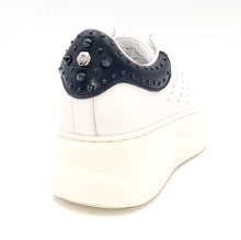 Carica l&#39;immagine nel visualizzatore di Gallery, CULT Sneakers PERRY bianco/tallone nero G24