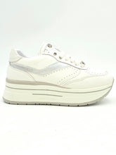 Carica l'immagine nel visualizzatore di Gallery, JANET & JANET Sneakers platform bianco/argento D