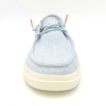 Carica l'immagine nel visualizzatore di Gallery, WALK IN PITAS Wallabee slipon celeste M45