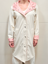 Carica l'immagine nel visualizzatore di Gallery, RINO &amp; PELLE Impermeabile double face beige/ rosa animalier ISHANA