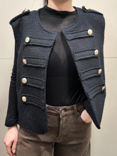 Carica l'immagine nel visualizzatore di Gallery, TENSIONE IN Gilet napoleone in bouclé nero