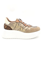 Carica l&#39;immagine nel visualizzatore di Gallery, WONDERS Sneaker marrone ROMA platform C45