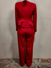Carica l'immagine nel visualizzatore di Gallery, TENSIONE IN Completo giacca e pantalone in crep rosso