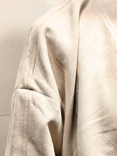 Carica l'immagine nel visualizzatore di Gallery, RINO &amp; PELLE Bomber jacket beige ARFI