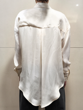 Carica l'immagine nel visualizzatore di Gallery, TENSIONE IN Camicia con taschino cupro panna