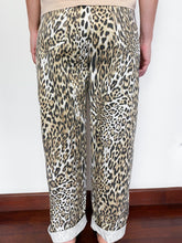 Carica l&#39;immagine nel visualizzatore di Gallery, TENSIONE IN | Pantalone baggy animalier