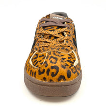 Carica l'immagine nel visualizzatore di Gallery, VICTORIA Sneaker LONDRES EFFETTO CAVALLINO STAMPA ANIMAL H31
