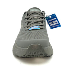 Carica l'immagine nel visualizzatore di Gallery, SKECHERS Max Cushioning Endeavour verde K46