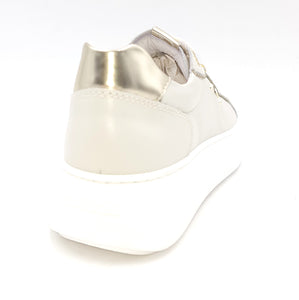 NERO GIARDINI Sneakers con charms in pelle osso R24