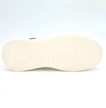 Carica l'immagine nel visualizzatore di Gallery, CULT  Sneakers PERRY 3162 PELLE BIANCA con Tallone strass neri G2