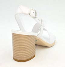 Carica l'immagine nel visualizzatore di Gallery, NERO GIARDINI Sandalo in pelle bianco tacco 70 W27