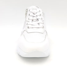 Carica l&#39;immagine nel visualizzatore di Gallery, NERO GIARDINI Sneakers zeppa in pelle bianca R21