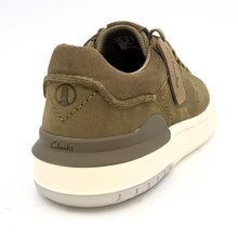 Carica l&#39;immagine nel visualizzatore di Gallery, CLARKS Sneakers Courtlite2 Run olive O76