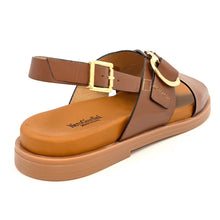 Carica l'immagine nel visualizzatore di Gallery, NERO GIARDINI Sandalo flat incrocio cuoio W40