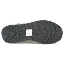 Carica l&#39;immagine nel visualizzatore di Gallery, SKECHERS Street L.A. bianca con cuori neri U58