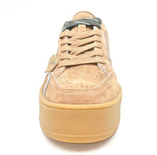 Carica l'immagine nel visualizzatore di Gallery, VICTORIA Sneaker TURIN CAMOSCIO  con plateau beige H27