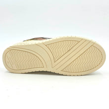Carica l'immagine nel visualizzatore di Gallery, VICTORIA Sneaker SEUL CAMOSCIO &amp; BORCHIE multicolor H24