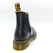 Carica l&#39;immagine nel visualizzatore di Gallery, DR.MARTENS Chelsea boots smooth nero 16