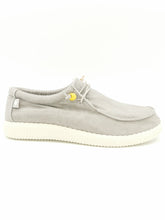 Carica l&#39;immagine nel visualizzatore di Gallery, WALK IN PITAS Wallabee slipon grigio M36