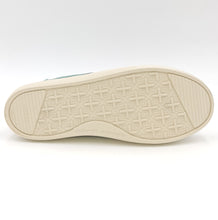 Carica l&#39;immagine nel visualizzatore di Gallery, CIENTA Sneakers senza lacci tessuto lavato used verde T8