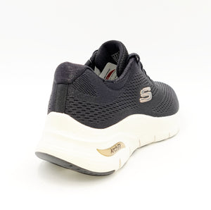 SKECHERS Arch Fit nero FX28