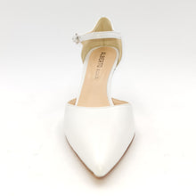 Carica l&#39;immagine nel visualizzatore di Gallery, LINEA SPOSA Di Tommaso Decolleté con cinturino bianco perlato O