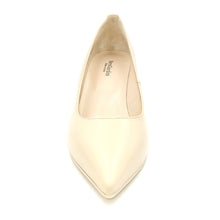 Carica l&#39;immagine nel visualizzatore di Gallery, NERO GIARDINI Decoltè pelle beige B66