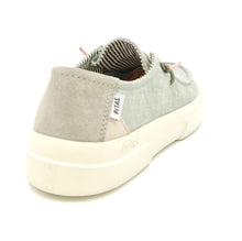 Carica l&#39;immagine nel visualizzatore di Gallery, WALK IN PITAS Wallabee slipon verde M46