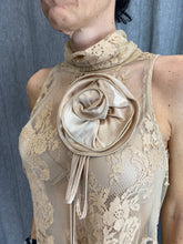 Carica l&#39;immagine nel visualizzatore di Gallery, TENSIONE IN | CAMICIA PIZZO BEIGE